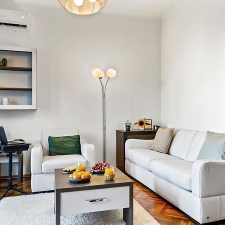 City Vibes Apartment Bucharest Exterior photo