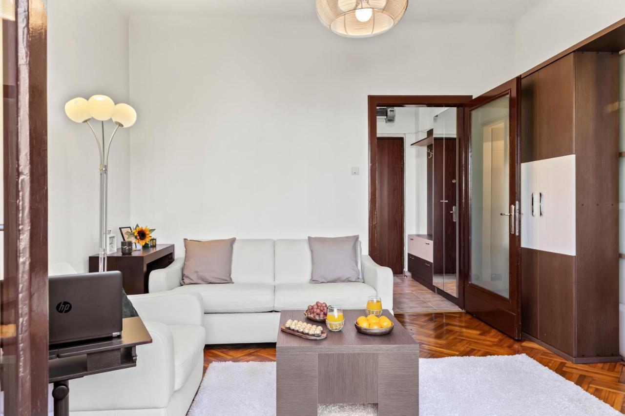 City Vibes Apartment Bucharest Exterior photo