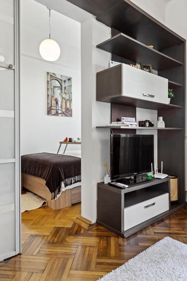 City Vibes Apartment Bucharest Exterior photo
