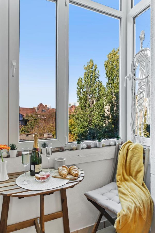 City Vibes Apartment Bucharest Exterior photo